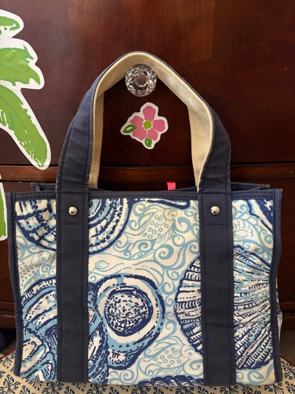 Lilly Pulitzer Originals Small Tote Stuffed Shells Print - Picture 6 of 11
